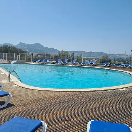 Διαμέρισμα Vue Mer, Piscine, Minigolf, Parking *