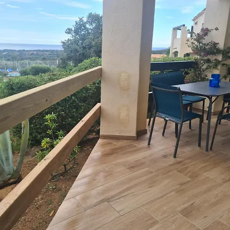 Vue Mer, Piscine, Minigolf, Parking Lumio (Corsica)