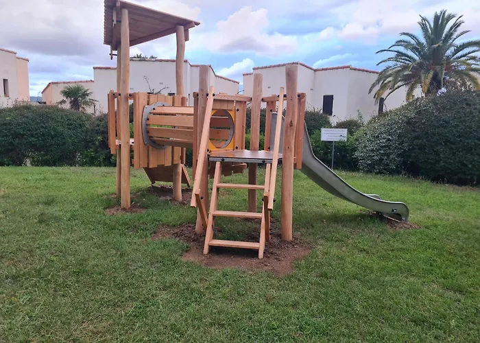 Vue Mer, Piscine, Minigolf, Parking Lumio (Corsica)