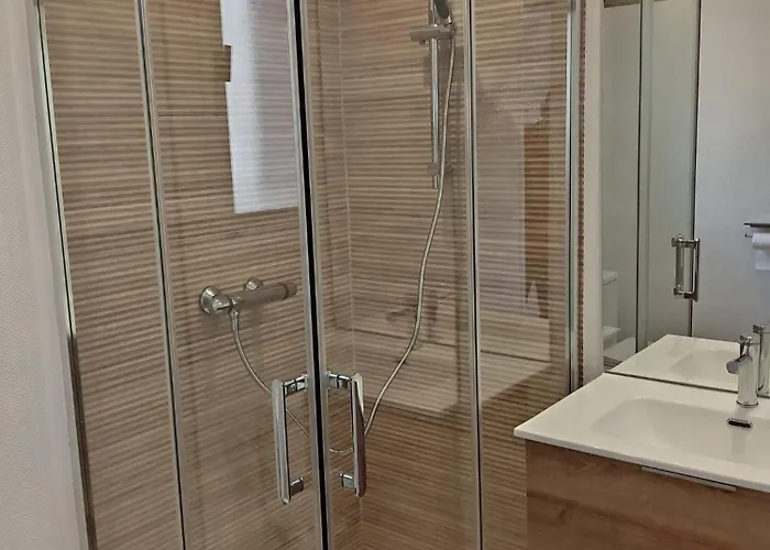 Vue Mer, Piscine, Minigolf, Parking Apartment